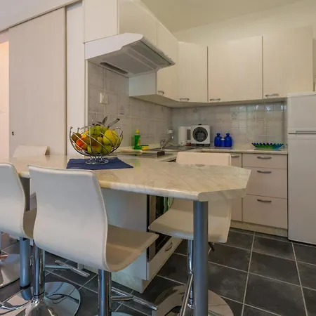 Visa בית נופש Krmpote-Vodice