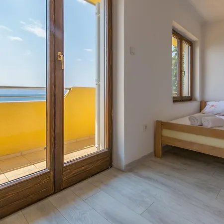 Holiday home Visa *